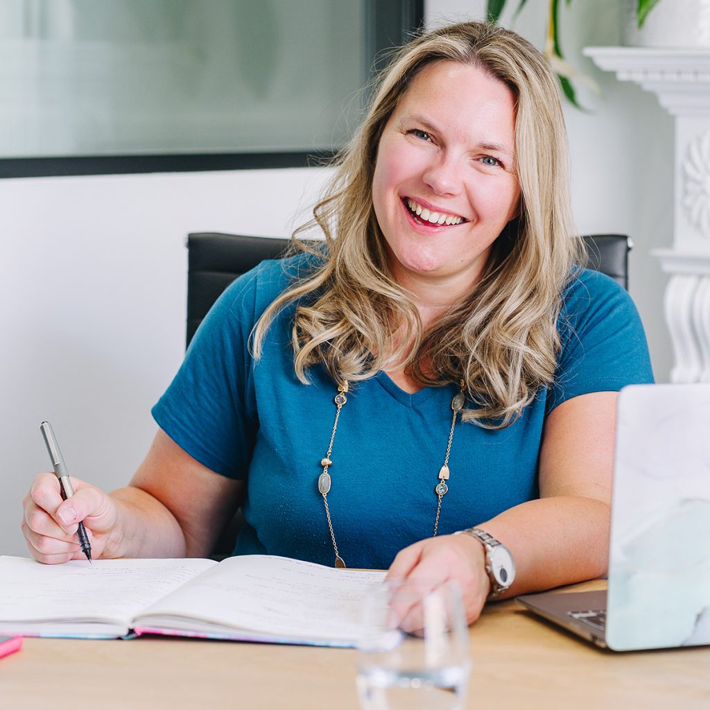 Freya Helps Me - outsourced digital marketing help a do-er for marketing people